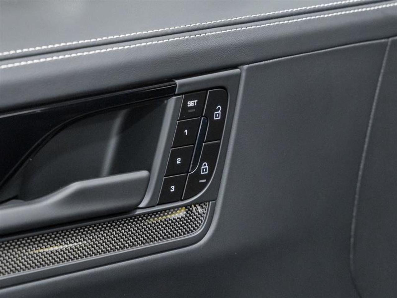 2026 Porsche Cayenne  Photo