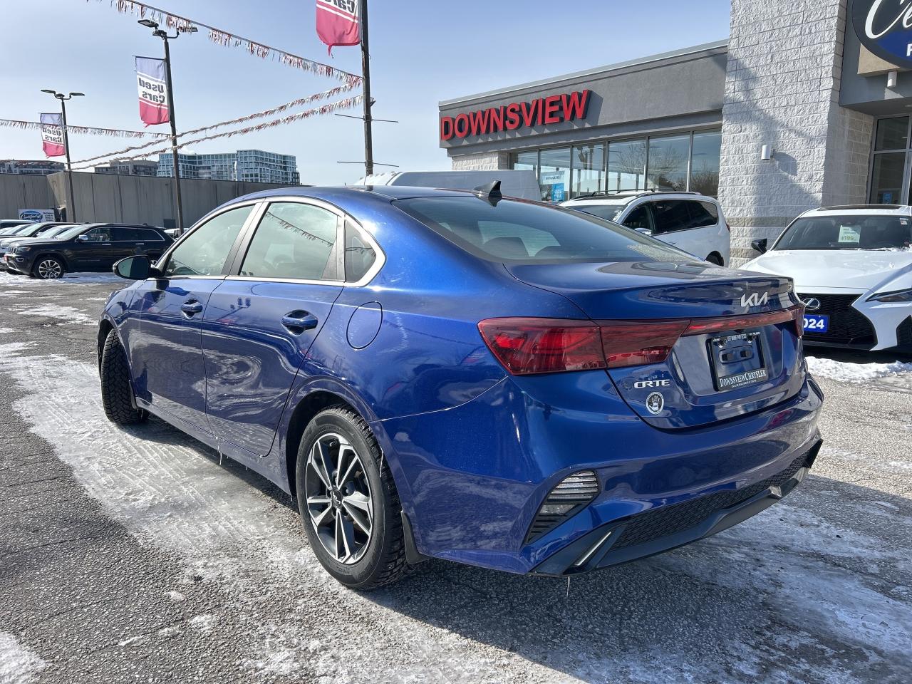 2024 Kia Forte EX IVT Photo