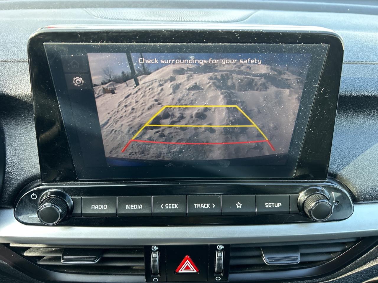 2024 Kia Forte EX IVT Photo