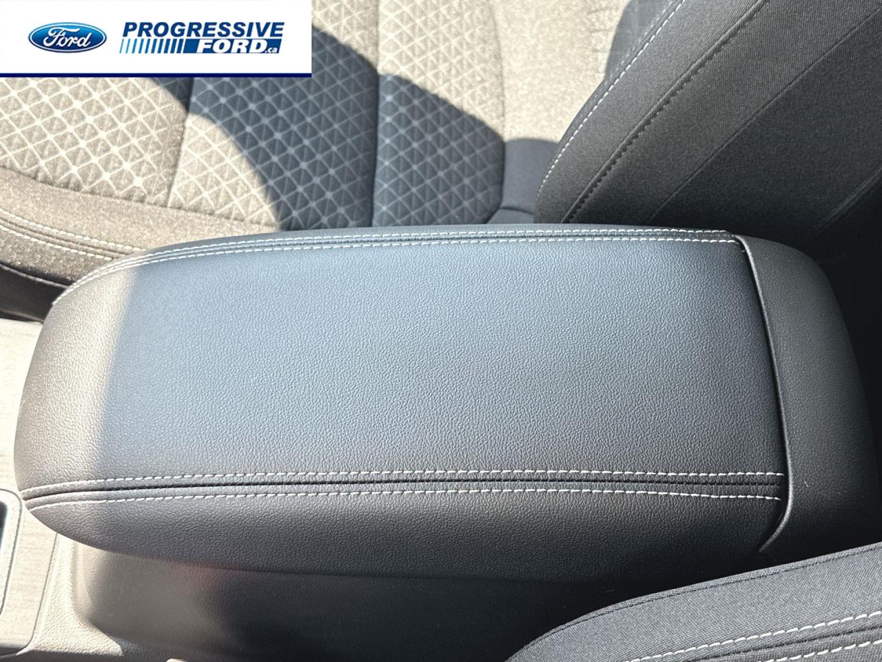 2025 Ford Escape Active 4dr Front-Wheel Drive Photo