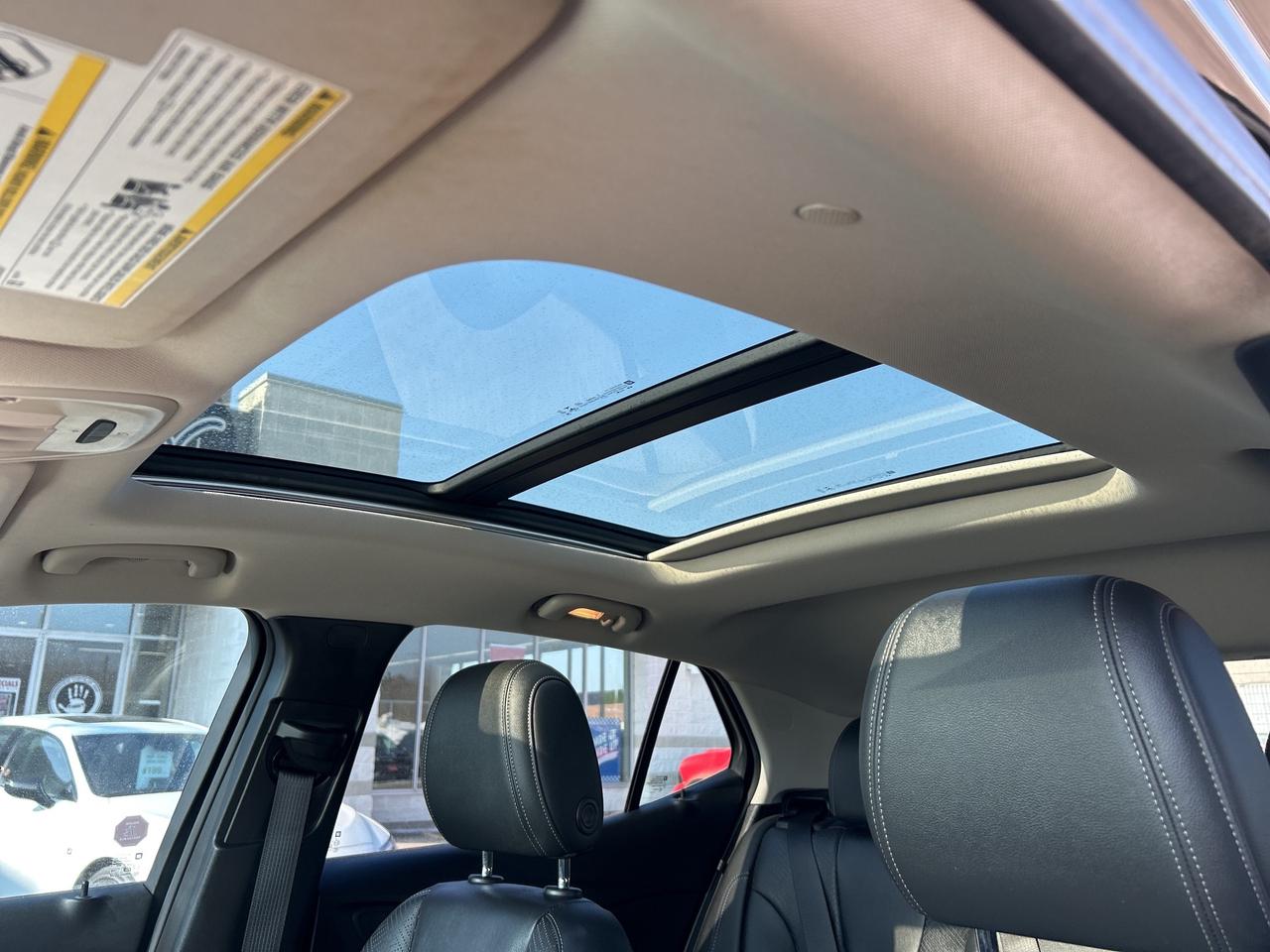 2021 Buick Encore GX Essence AWD w/HUD, Auto Braking, Lane Keep Assist Photo