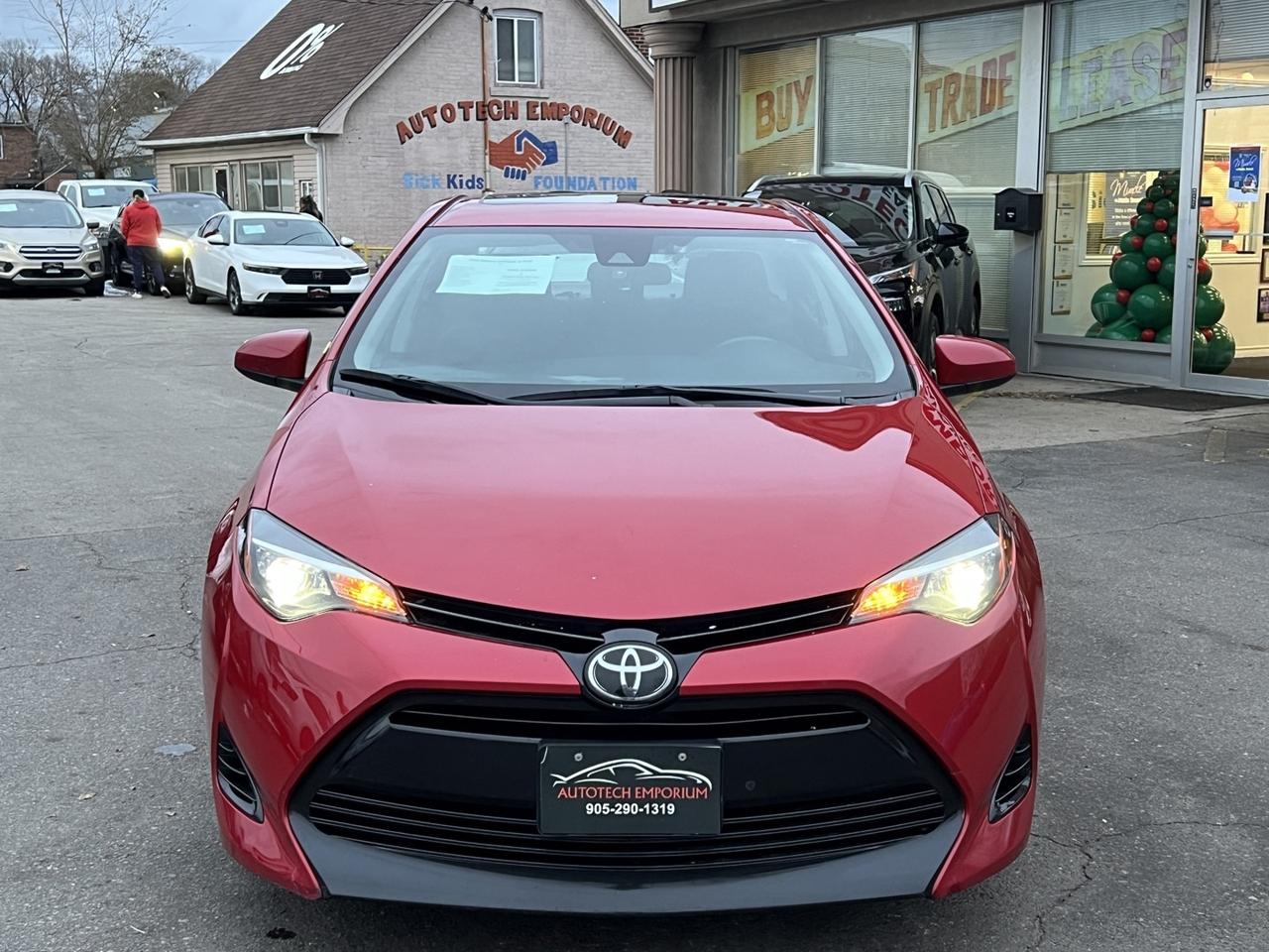 2018 Toyota Corolla LE PLUS   Sunroof   Htd Steering   Lane Dep Photo4