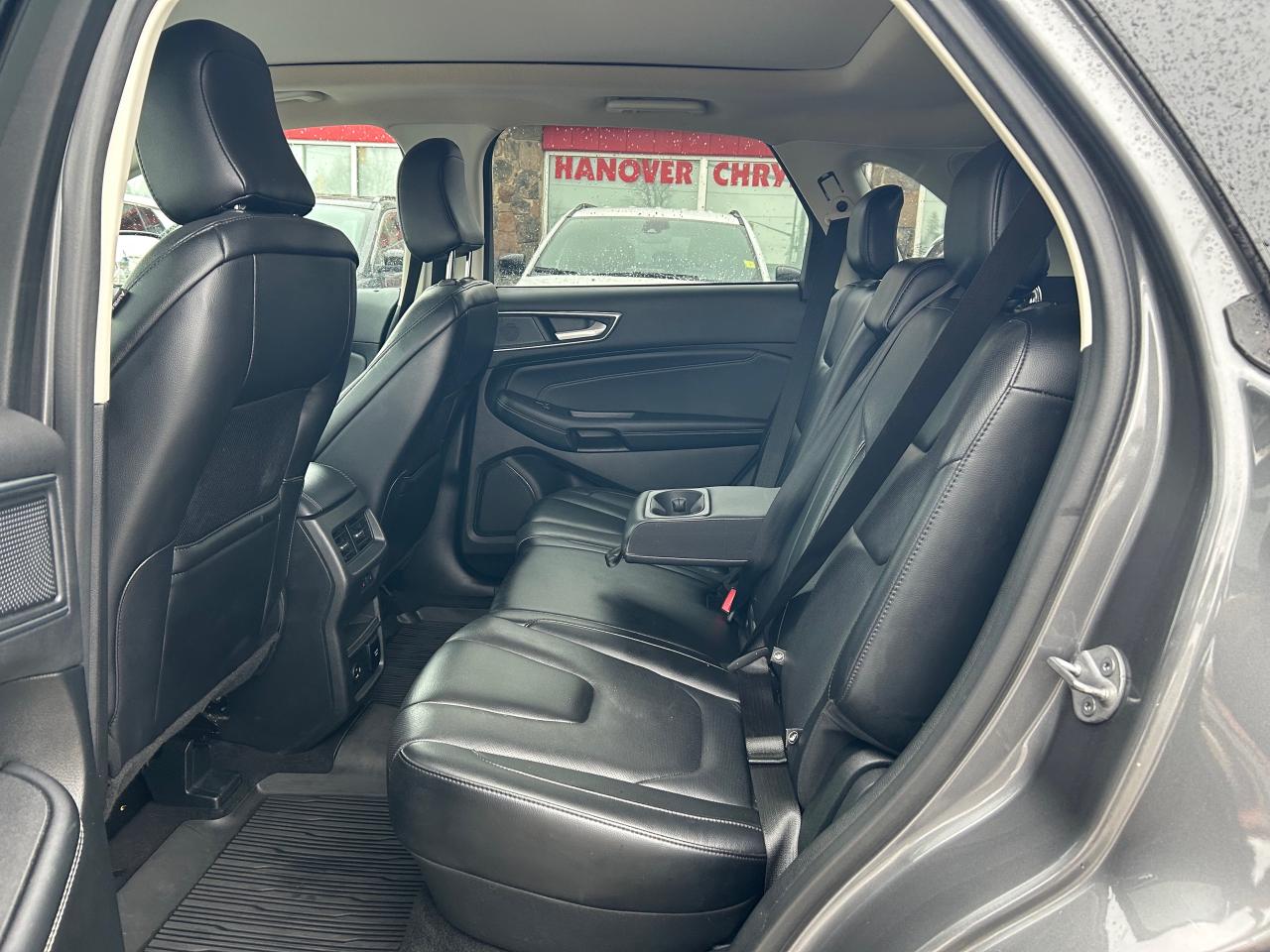 2022 Ford Edge TITANIUM 4DR ALL-WHEEL DRIVE Photo