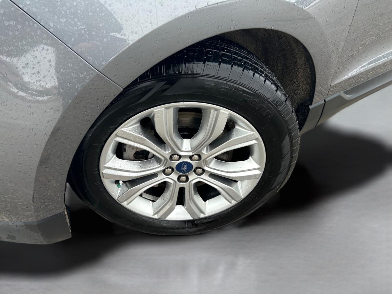 2022 Ford Edge TITANIUM 4DR ALL-WHEEL DRIVE Photo