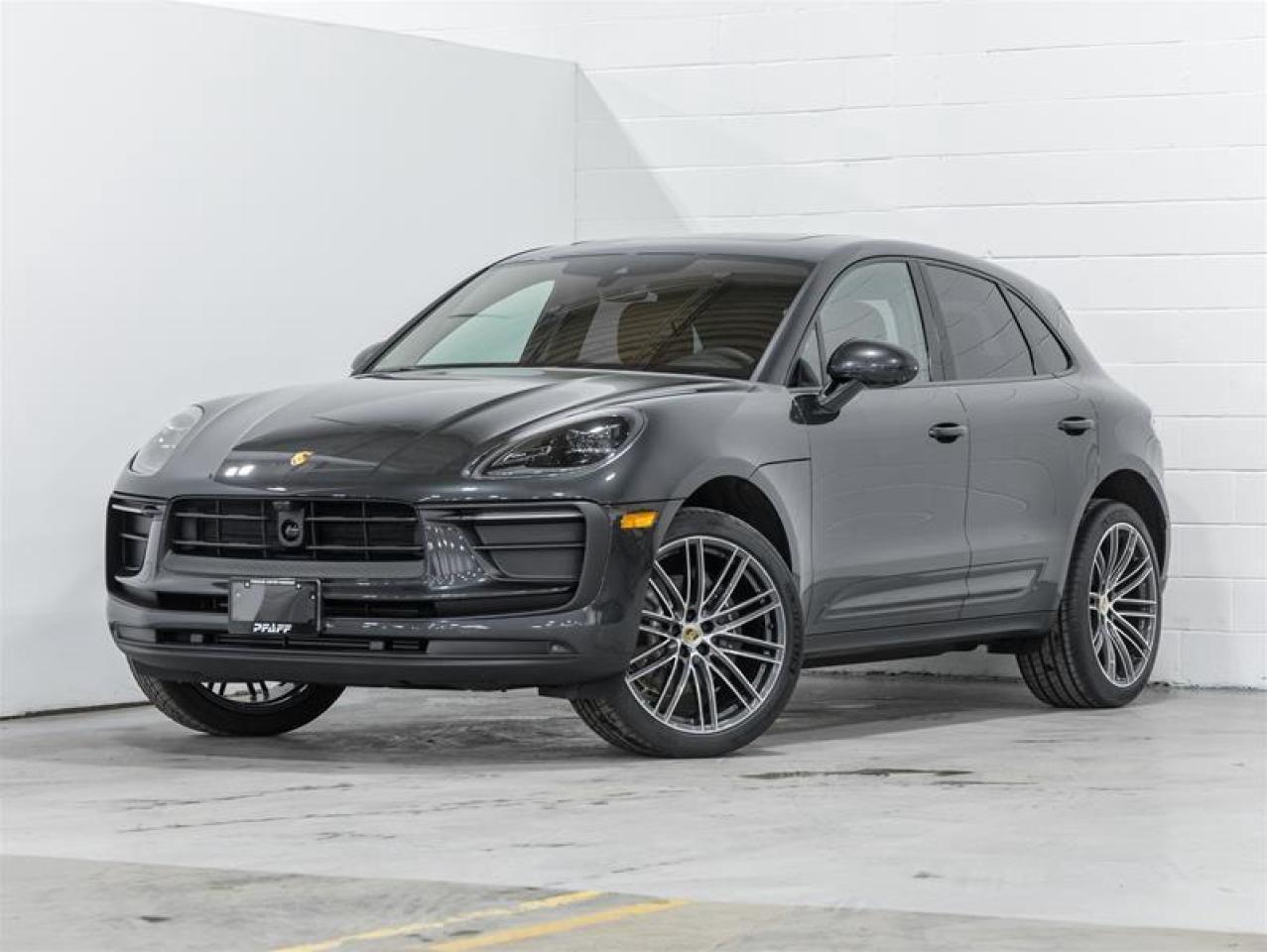 2026 Porsche Macan  Photo0