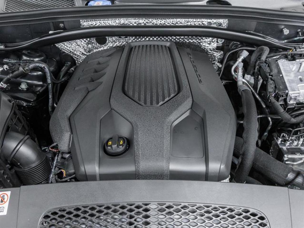 2026 Porsche Macan  Photo