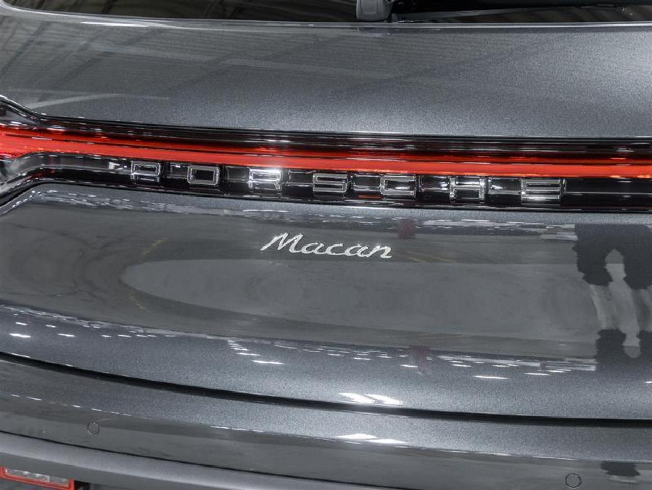 2026 Porsche Macan  Photo