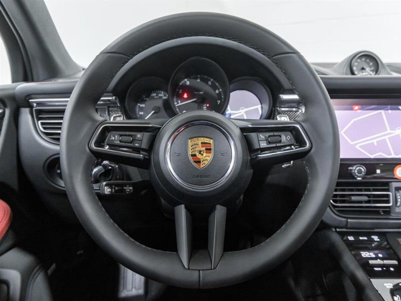 2026 Porsche Macan  Photo