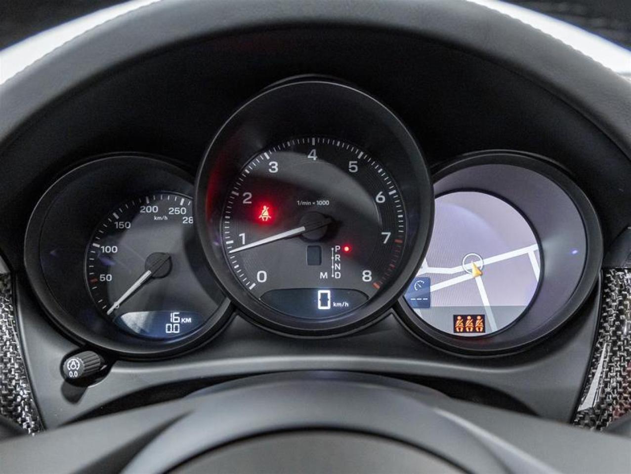 2026 Porsche Macan  Photo