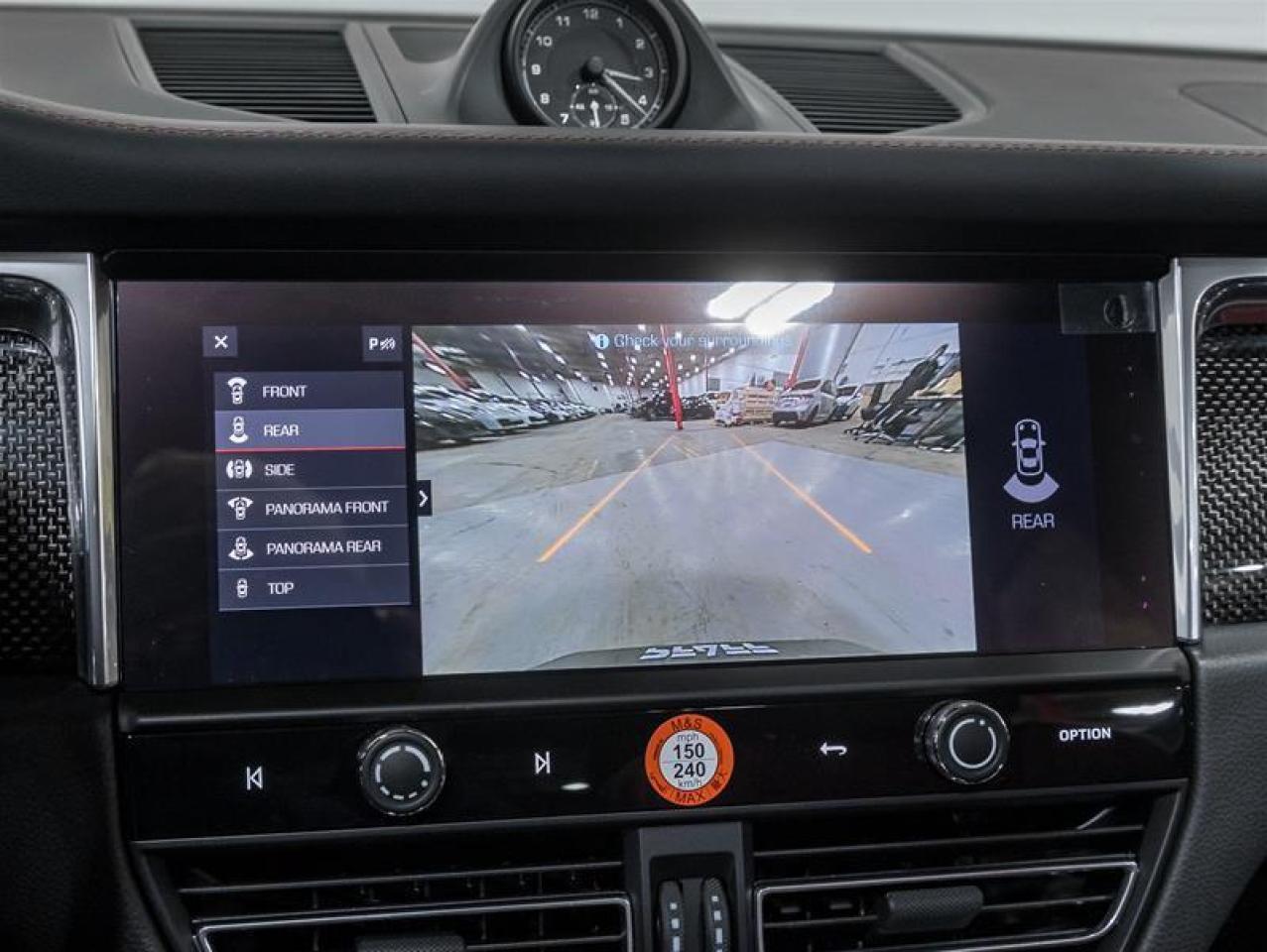 2026 Porsche Macan  Photo