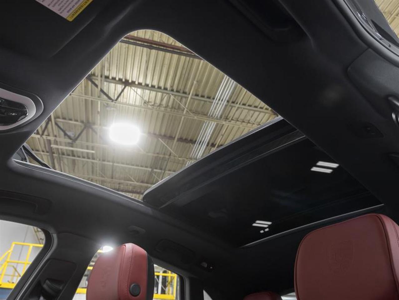 2026 Porsche Macan  Photo