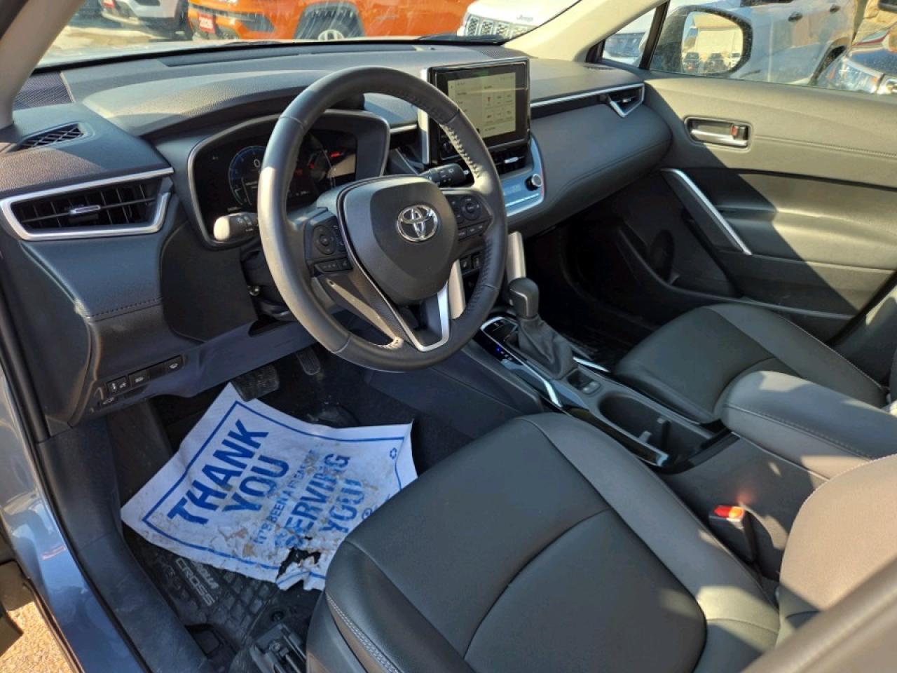 2024 Toyota Corolla Cross XLE 4dr All-Wheel Drive Photo