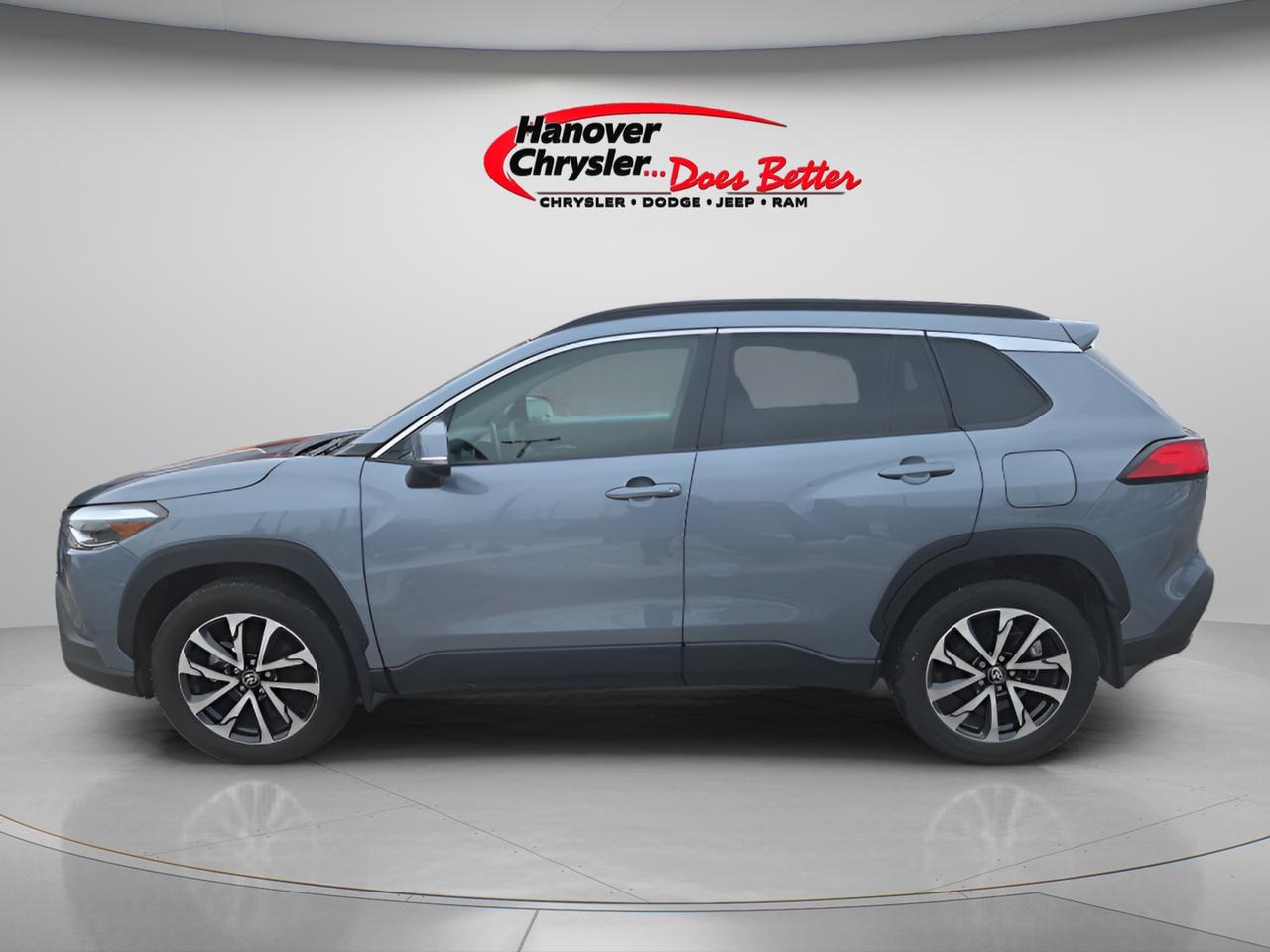 2024 Toyota Corolla Cross XLE 4dr All-Wheel Drive Photo