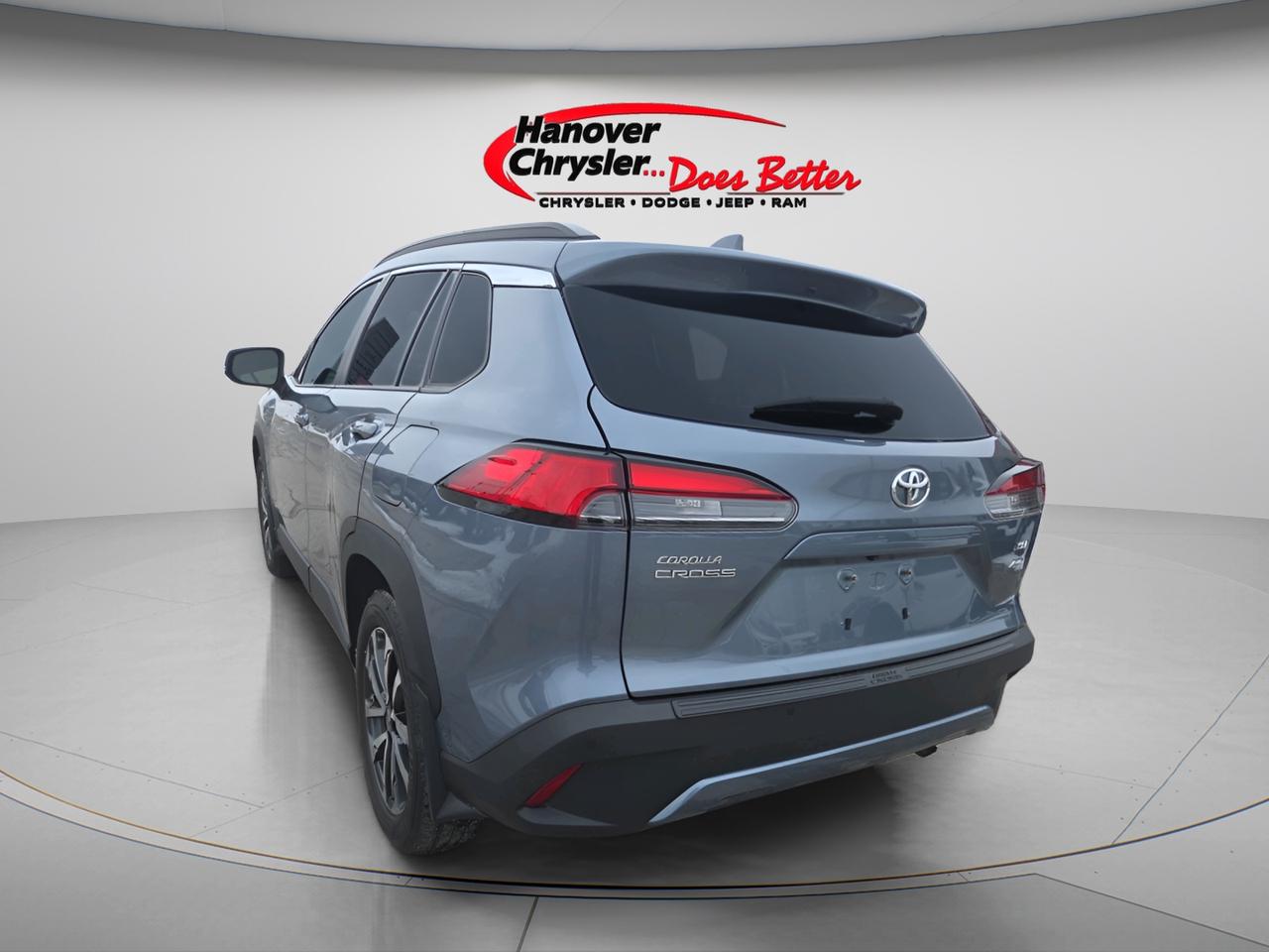 2024 Toyota Corolla Cross XLE 4dr All-Wheel Drive Photo2