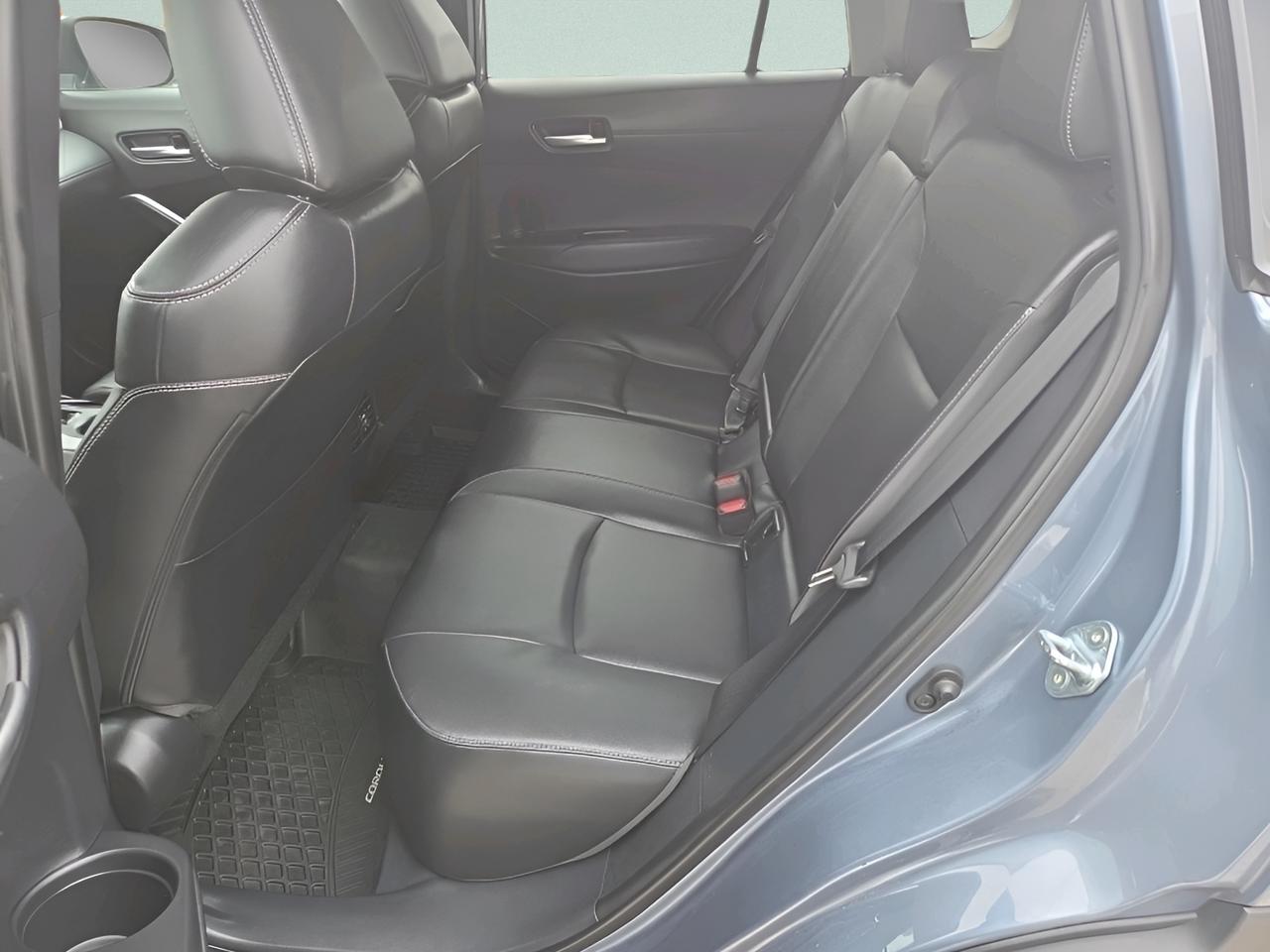 2024 Toyota Corolla Cross XLE 4dr All-Wheel Drive Photo