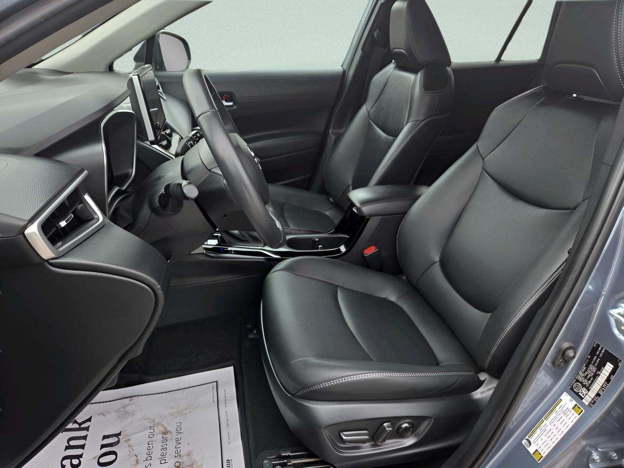 2024 Toyota Corolla Cross XLE 4dr All-Wheel Drive Photo