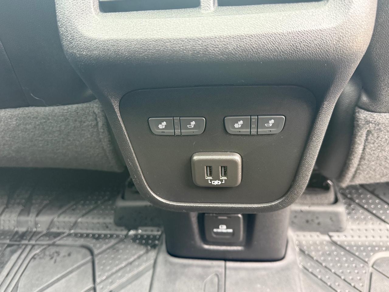 2020 Chevrolet Equinox Premier w/2LZ All-Wheel Drive Photo