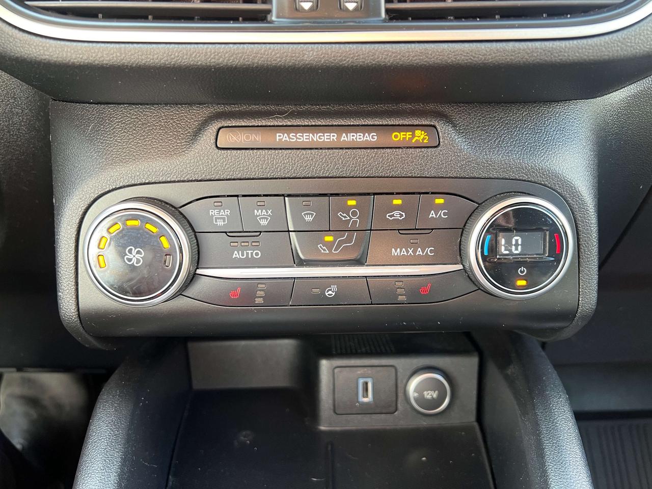 2020 Ford Escape SEL AWD w/Remote Start, Hands-Free Liftgate Photo