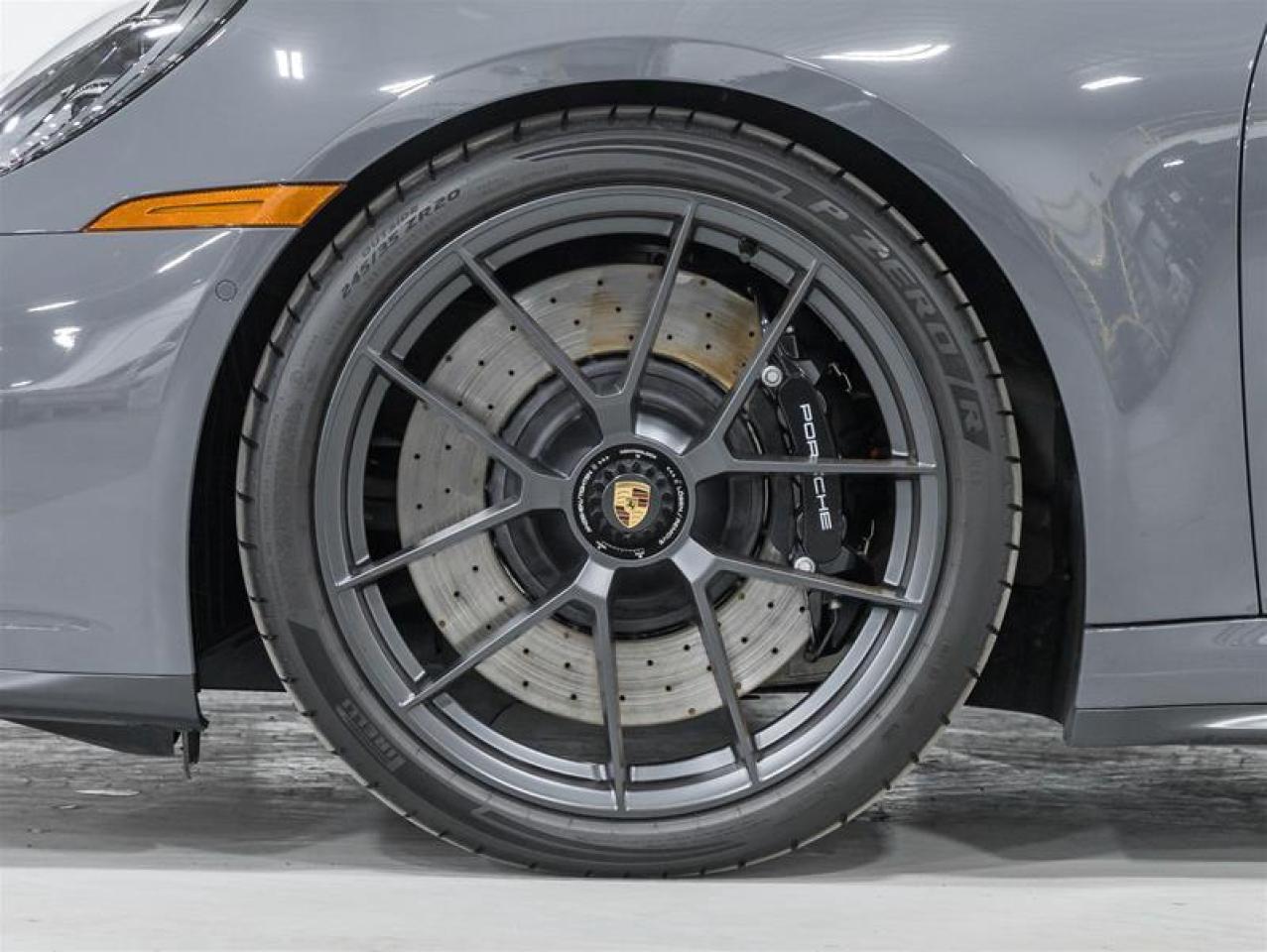 2025 Porsche 911  Photo