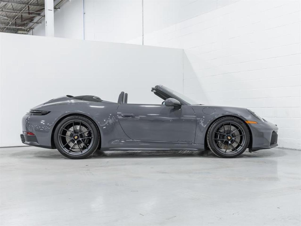 2025 Porsche 911  Photo