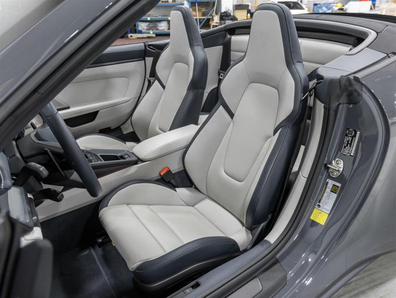 2025 Porsche 911  Photo