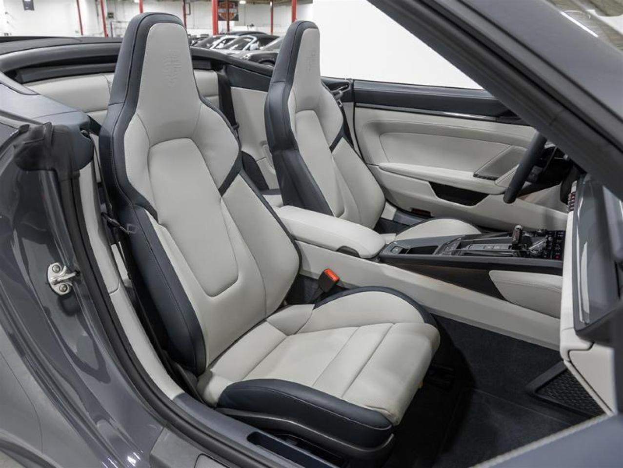 2025 Porsche 911  Photo