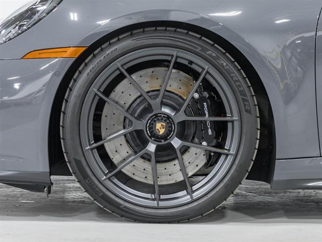 2025 Porsche 911  Photo