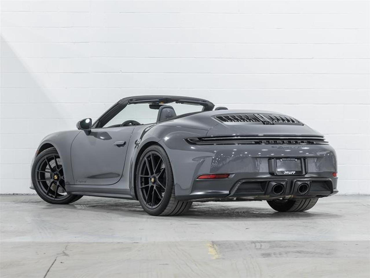 2025 Porsche 911  Photo