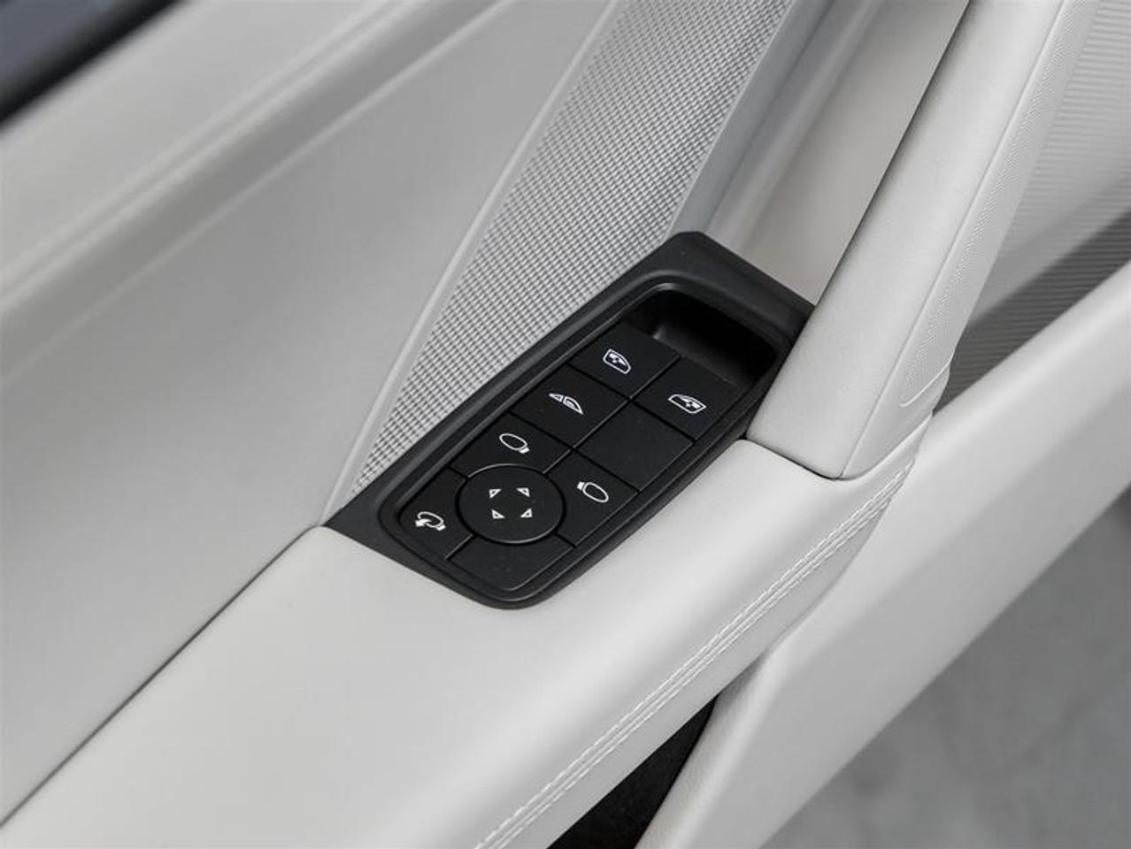 2025 Porsche 911  Photo