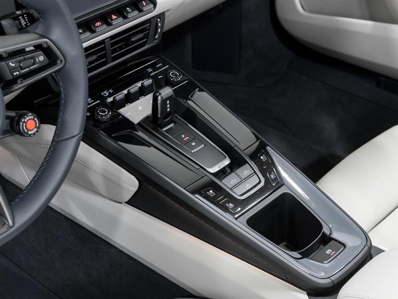 2025 Porsche 911  Photo