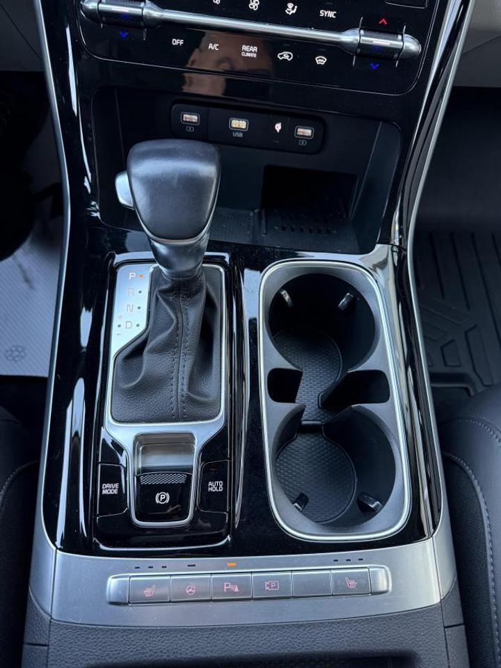 2023 Kia Carnival EX FWD Photo