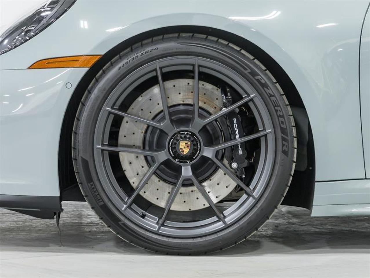 2025 Porsche 911  Photo