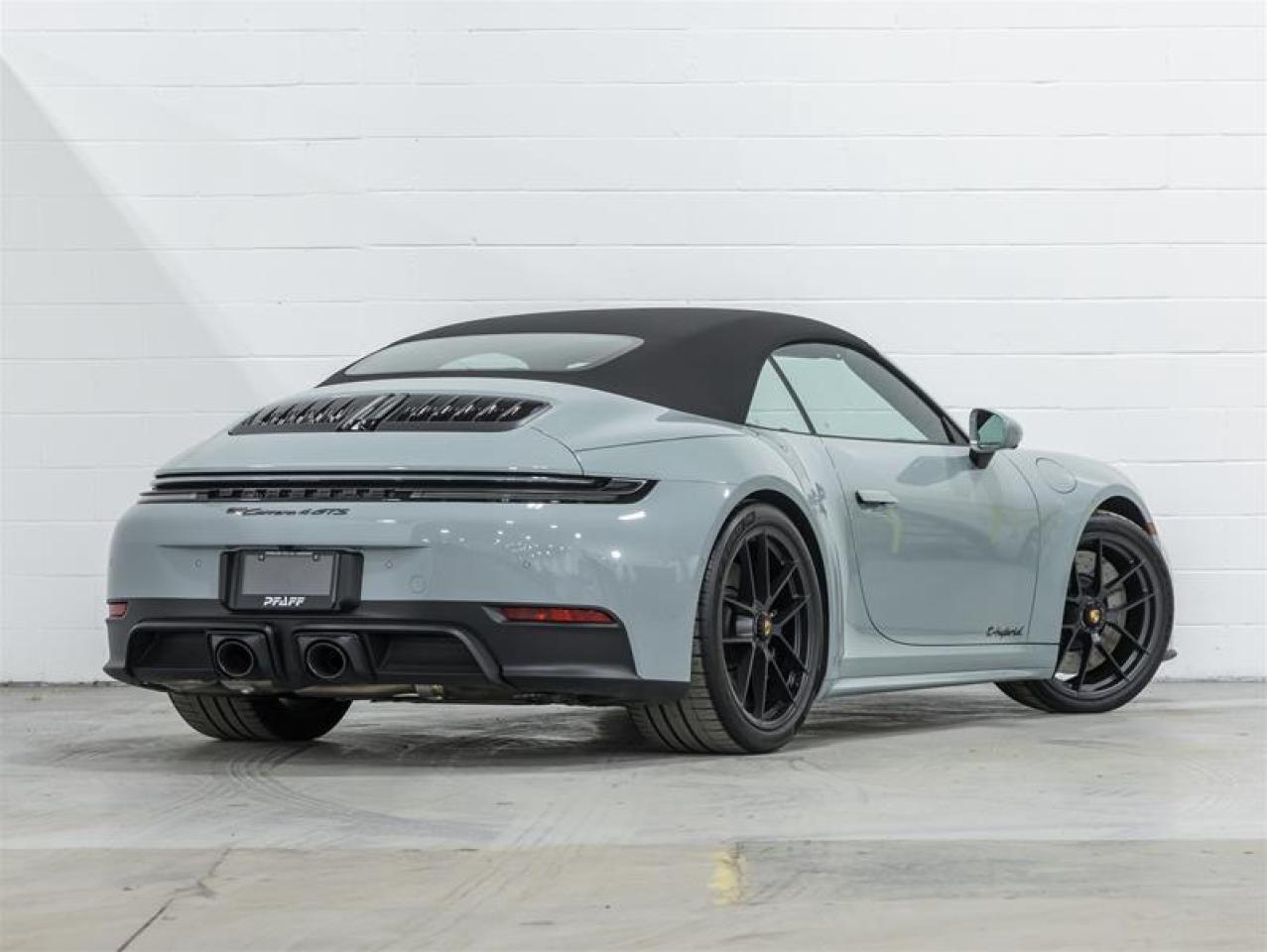 2025 Porsche 911  Photo