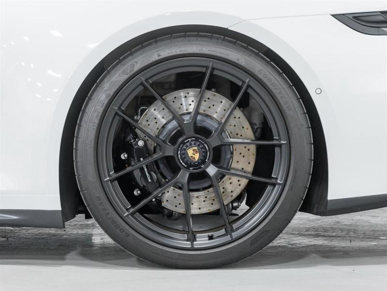 2025 Porsche 911  Photo