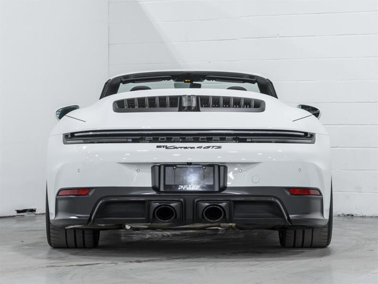 2025 Porsche 911  Photo