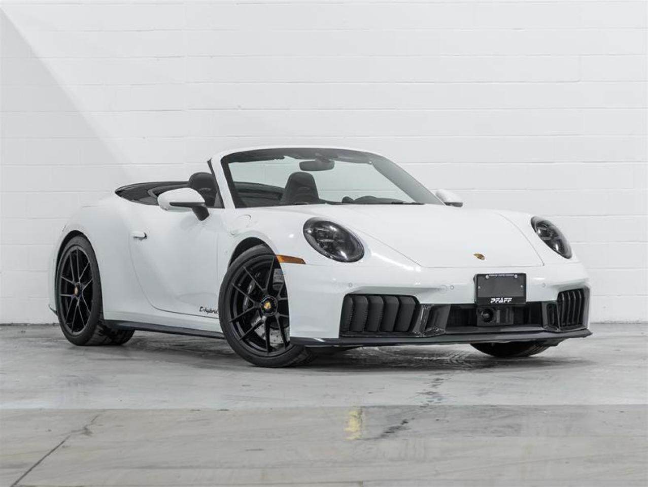 2025 Porsche 911  Photo