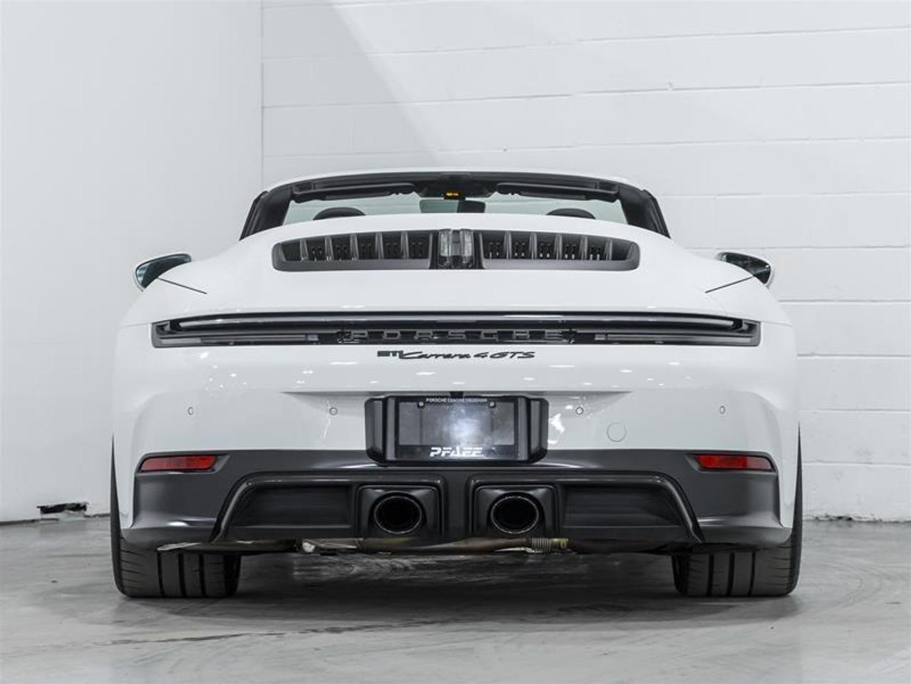 2025 Porsche 911  Photo