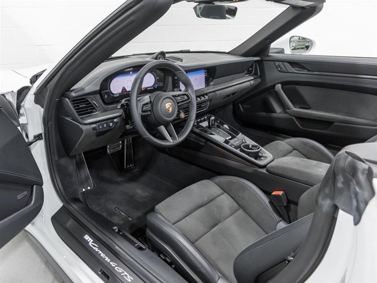 2025 Porsche 911  Photo