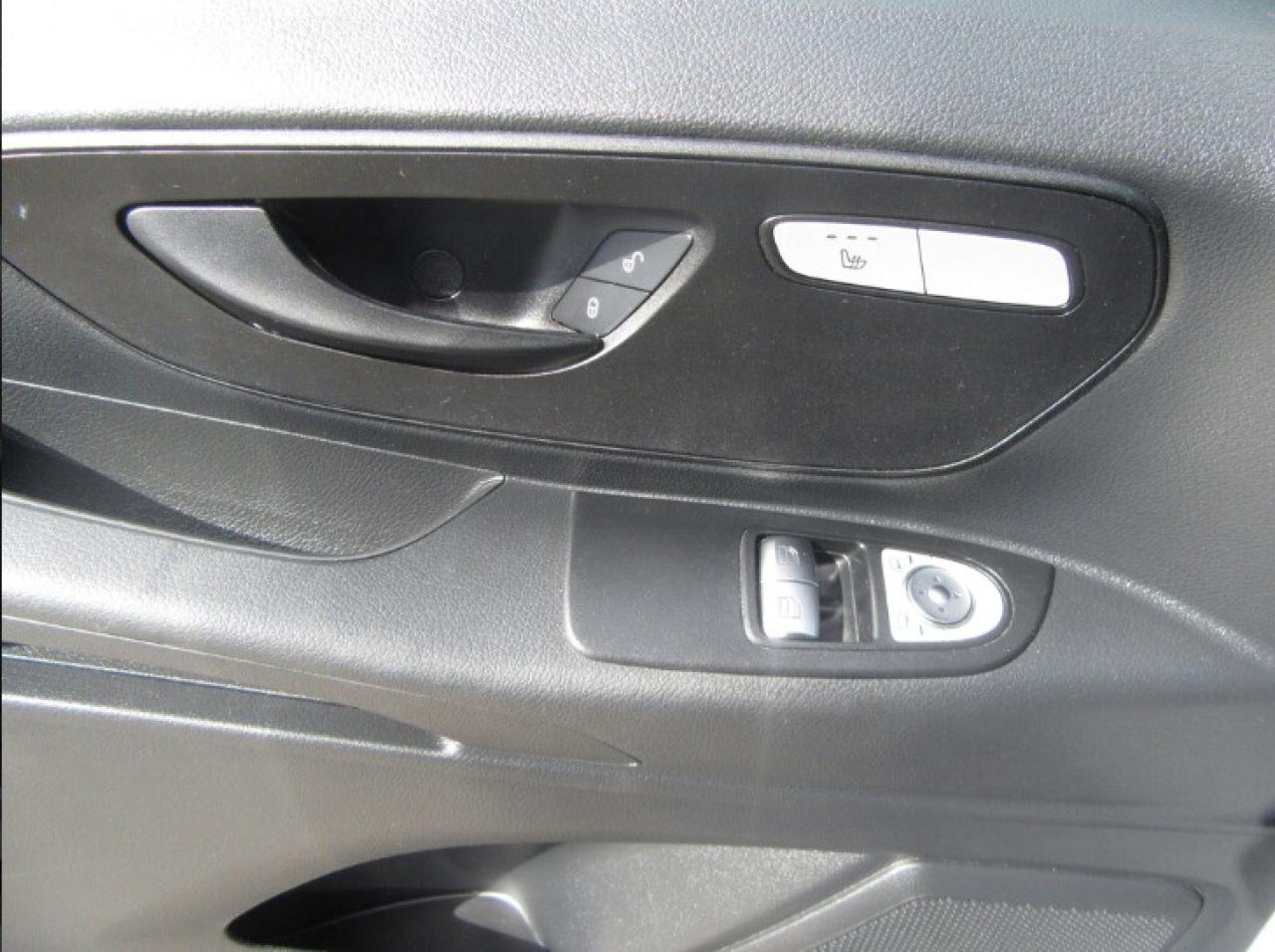 2023 Mercedes-Benz Metris Passenger Van Passenger Van 8 PASSENGER VAN Photo