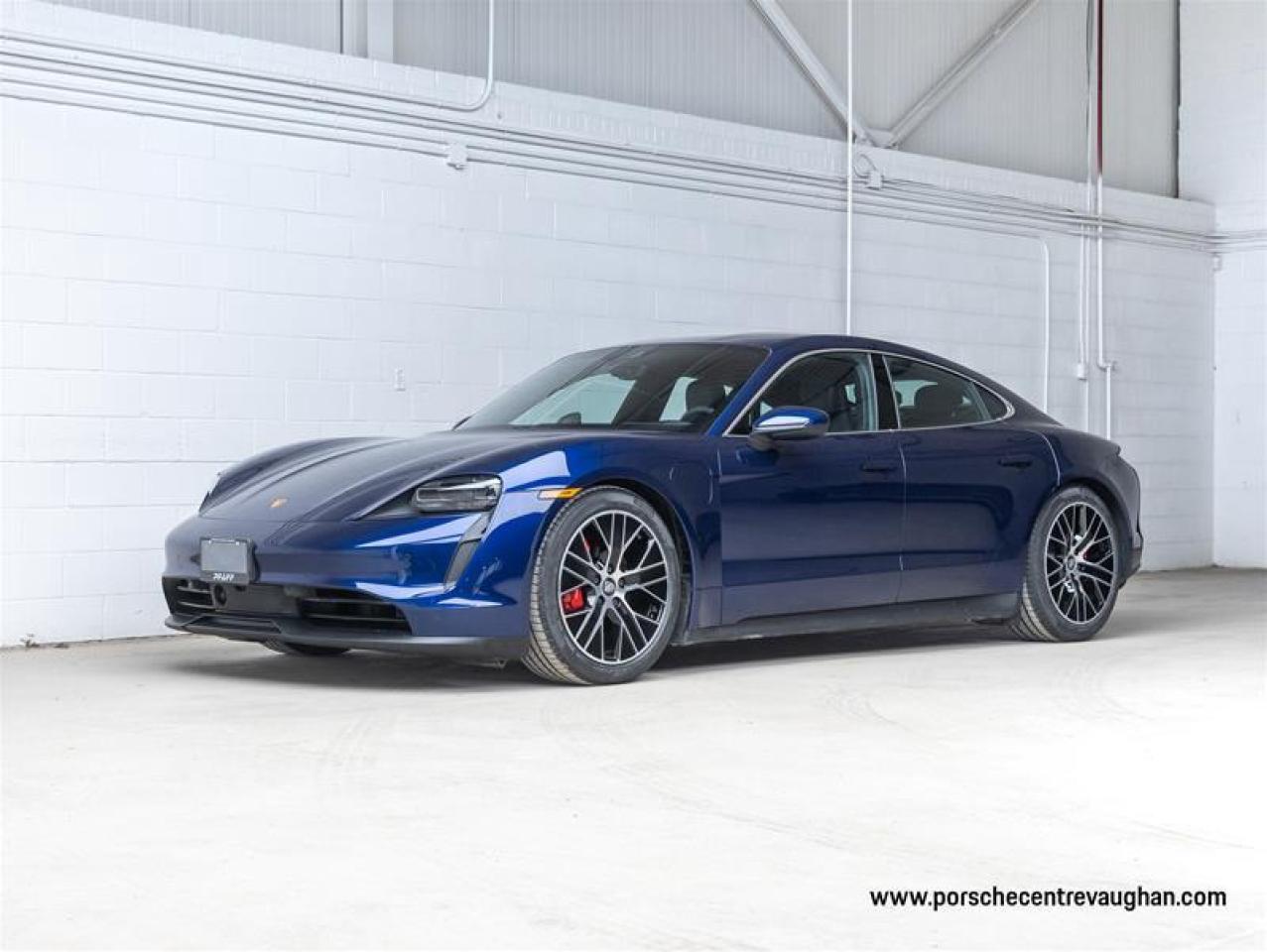 2022 Porsche Taycan  Photo0