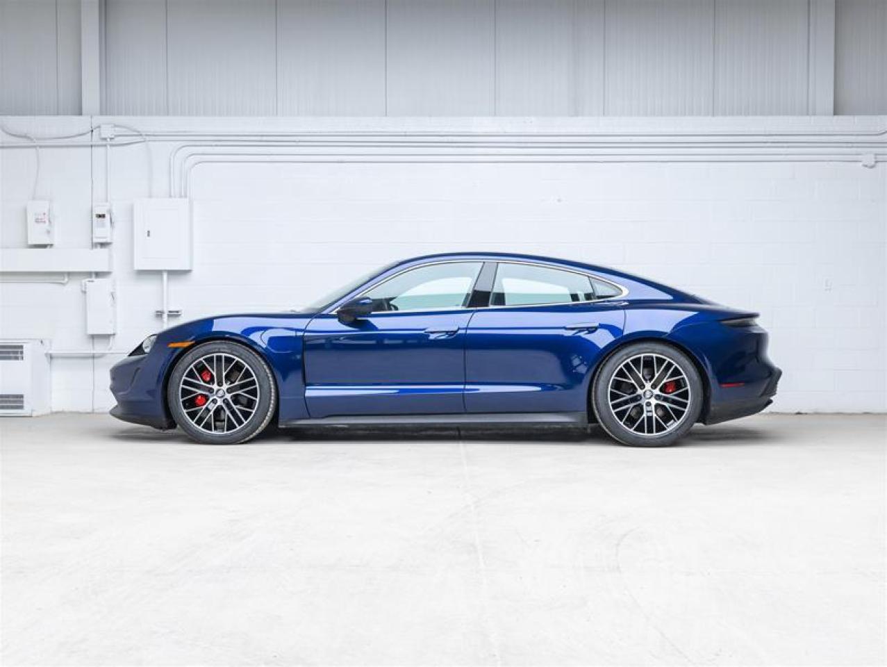 2022 Porsche Taycan  Photo