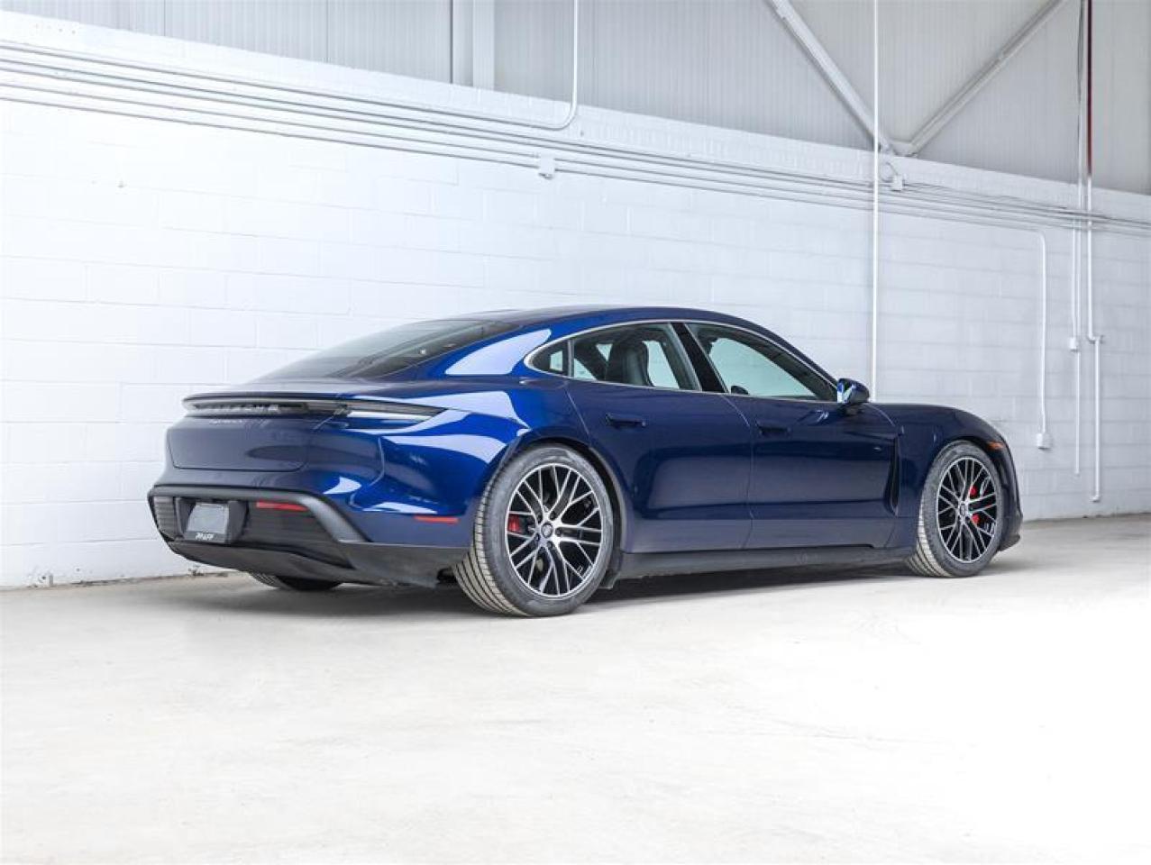 2022 Porsche Taycan  Photo