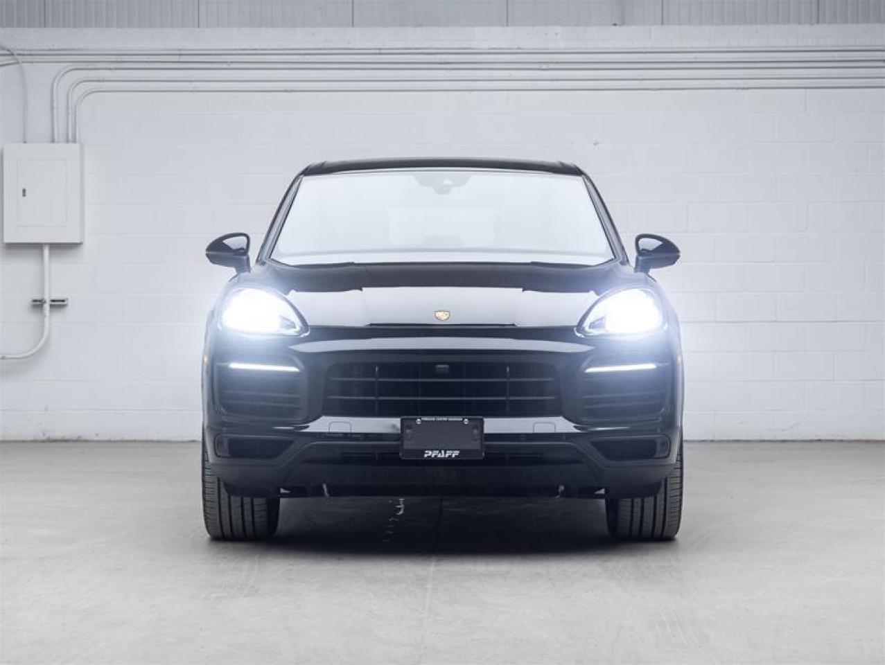 2023 Porsche Cayenne e-Hybrid  Photo