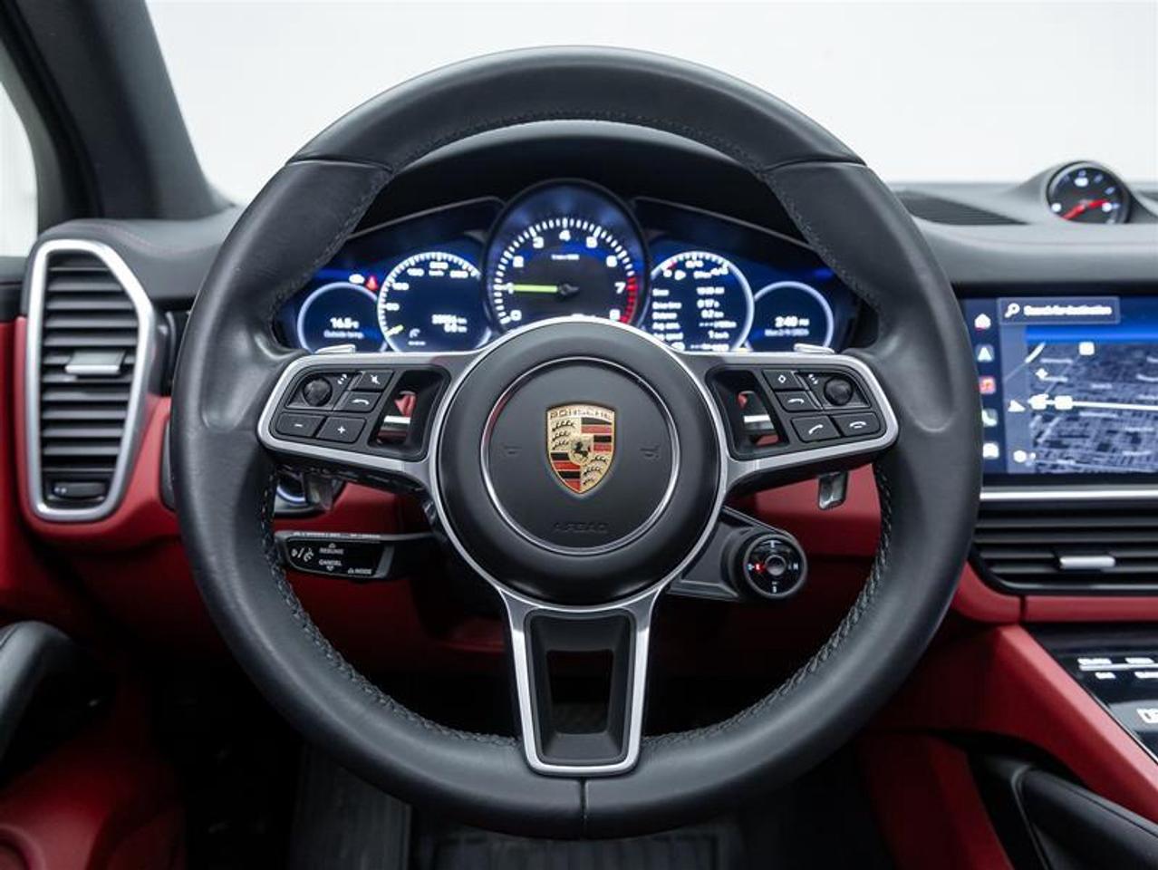 2023 Porsche Cayenne e-Hybrid  Photo