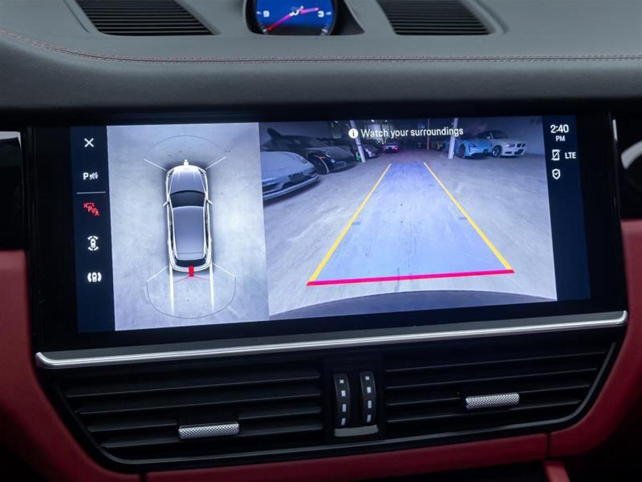 2023 Porsche Cayenne e-Hybrid  Photo