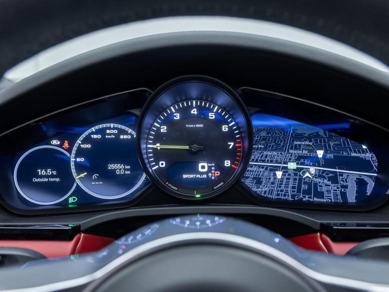 2023 Porsche Cayenne e-Hybrid  Photo