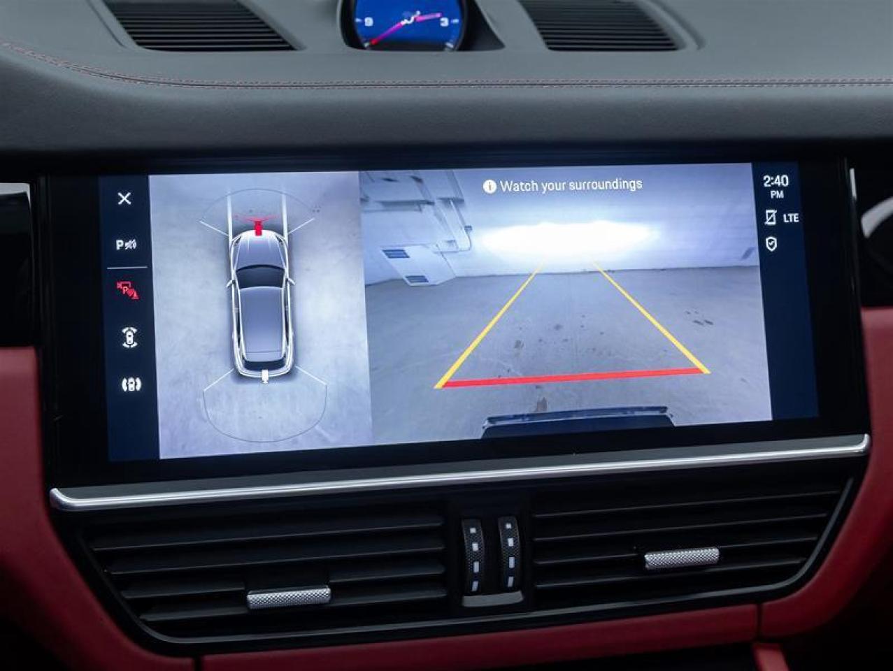 2023 Porsche Cayenne e-Hybrid  Photo