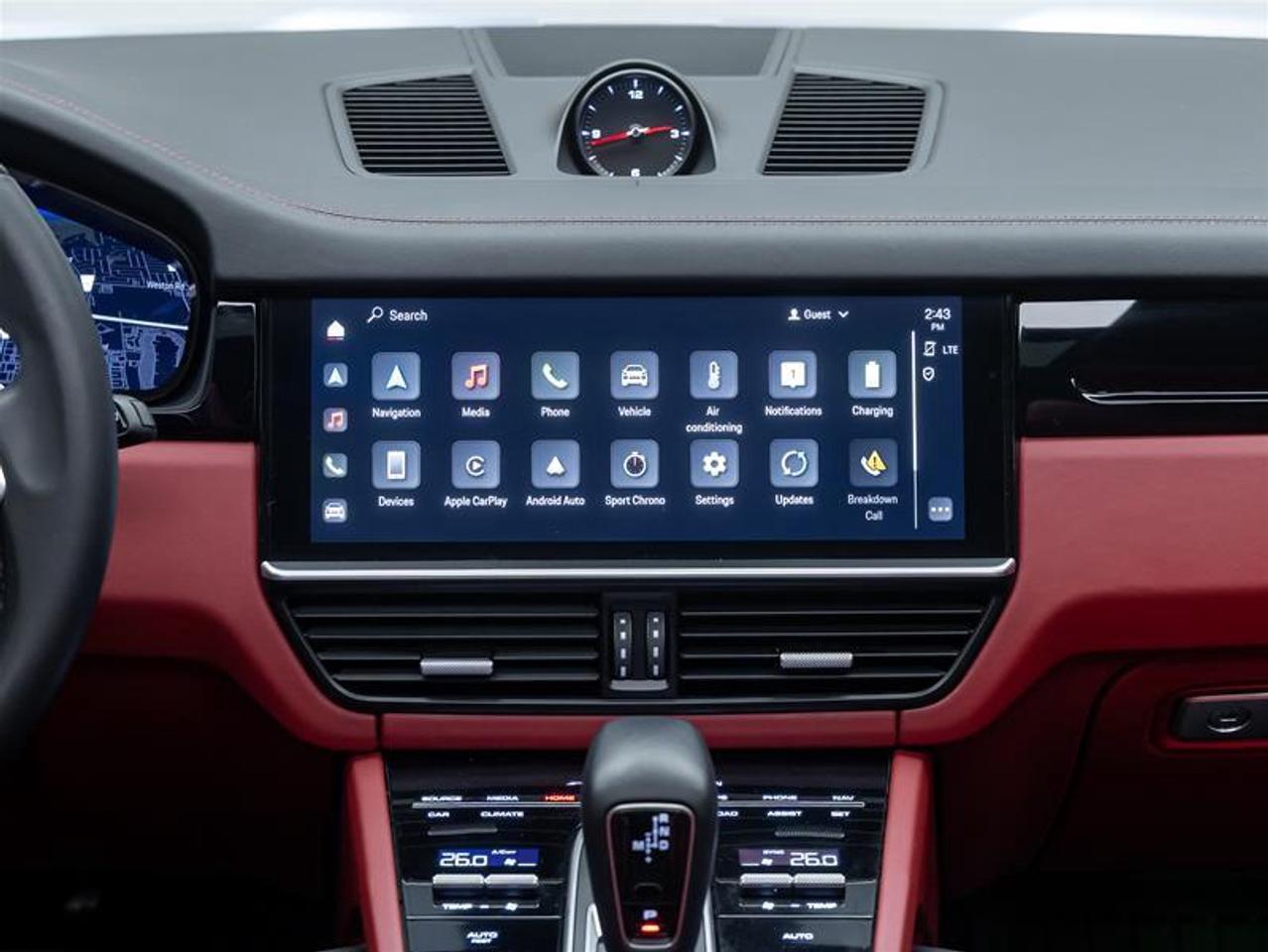 2023 Porsche Cayenne e-Hybrid  Photo