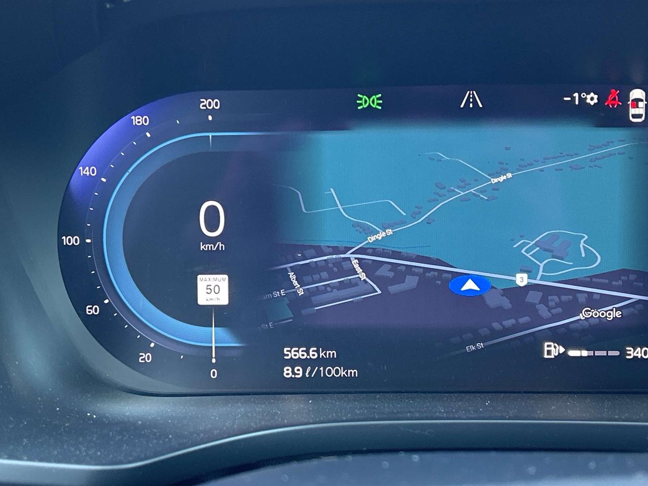 2023 Volvo XC60 PLUS DARK THEME, MILD HYBRID, SUNROOF! Photo