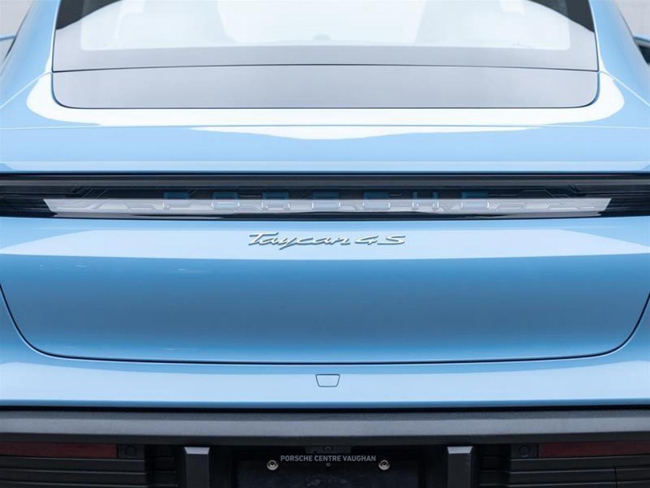 2022 Porsche Taycan  Photo